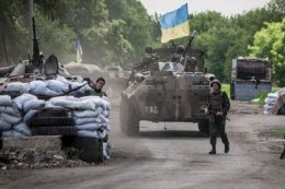 Спикер АТО рассказал об обстреле блокпостов в зоне боевых действий (ВИДЕО)