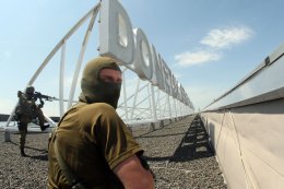 Американский журналист показал всему миру, как обороняются герои -"киборги" (ВИДЕО)