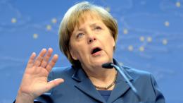 Меркель призвала продолжить диалог между Западом и РФ