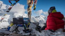 Американец установил необычный рекорд на Эвересте (ВИДЕО)