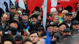 На Майдане Незалежности активисты требуют отставки Яремы