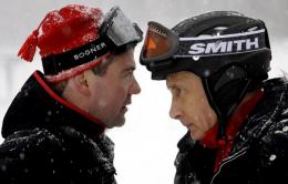 Проклятие России: «лысый-волосатый», или все ниже и ниже…