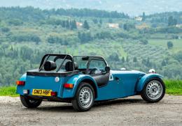В следующем году компания Caterham выпустит 3 гибрида Seven