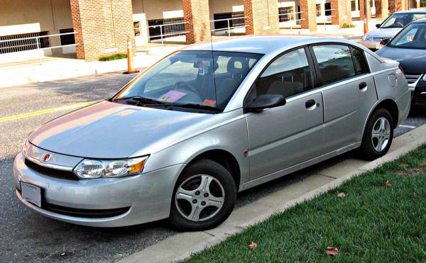 Названы самые плохие машины в истории автомобилестроения (ФОТО)