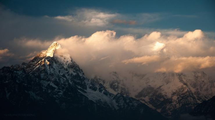 «Крыша мира» - когда горы касаются облаков (ФОТО)
