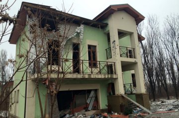 Пески превратились в руины (ФОТО)
