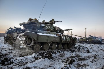 Наши танки вытеснили с Красного Партизана "рашистов", - полк "Азов"