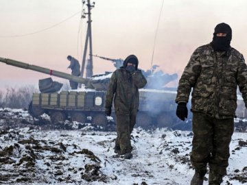 Украинская армия пытается вернуть город Углегорск