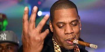 Из грязи в князи: знаменитости из бедных семей