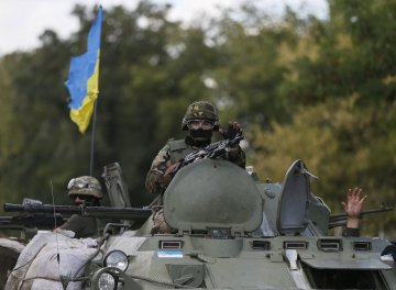 Украинские силовики продолжают наступать на Новоазовск