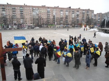 В Краматорске состоялся митинг-реквием в память о погибших при обстреле города