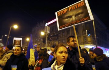 Венгры вышли на митинг против визита Путина (ФОТО)