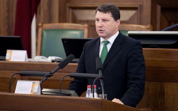 ЕС не знает, как реагировать на гибридную войну - министр обороны Латвии