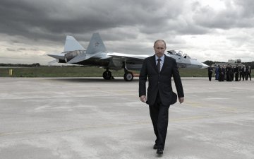 Путин: "Наша армия постоянно совершенствуется"