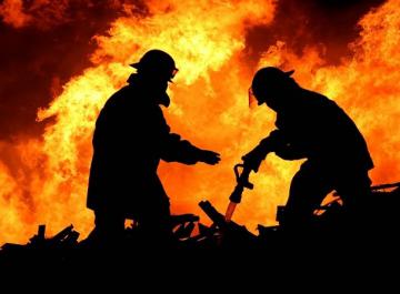 Пожар в центре Киева, погибло двое спасателей (ВИДЕО)