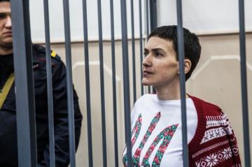 Маленькая победа врачей: Надежда Савченко согласилась употреблять в пищу бульон