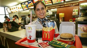 В McDonalds появятся официанты