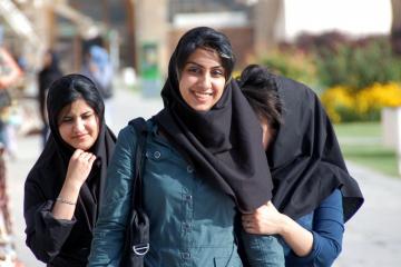 Иранским женщинам разрешили посещать спортивные состязания