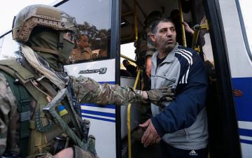 В плену у боевиков находится около 300 украинцев