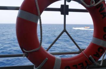 В Средиземном море затонуло судно с 700 мигрантами на борту