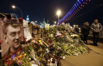 В Москве вновь разобрали мемориал Борису Немцову