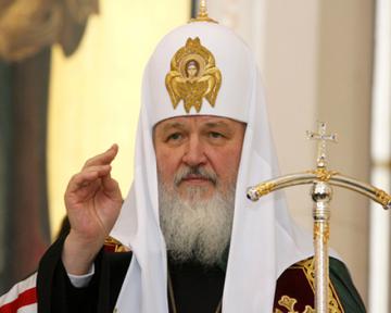 Патриарх Кирилл призвал священнослужителей общаться с верующими в сети