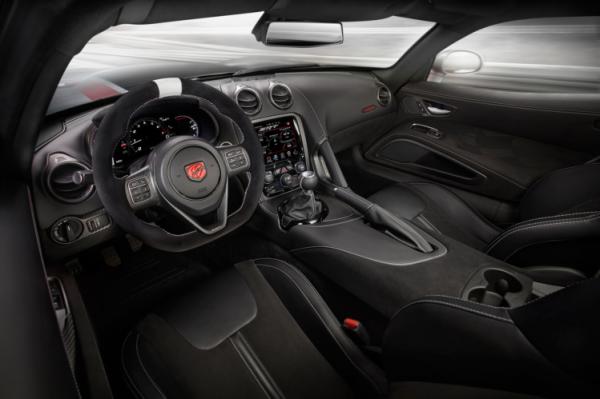 Трековое купе Viper ACR от Dodge (ФОТО)