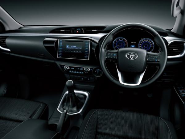 Мировая премьера пикапа Toyota Hilux восьмого поколения (ФОТО)