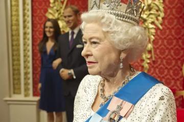 Королева Елизавета II выступила на стороне Украины