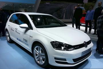 Компания Volkswagen представила самый экономный Golf (ФОТО)