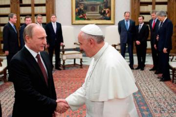Папа Римский призвал все стороны конфликта соблюдать Минские договоренности