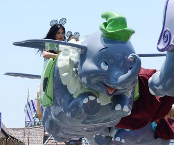 Ким Кардашьян отметила день рождение дочери в Disneyland (ФОТО)