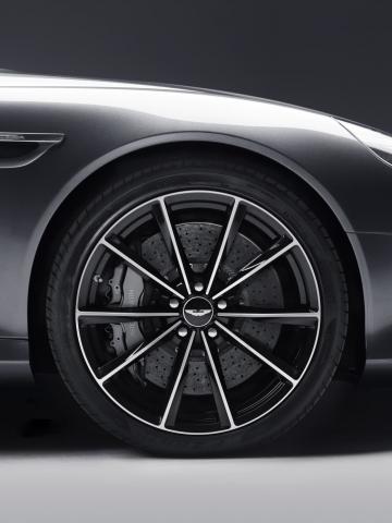 Компания Aston Martin презентовала новое купе (ФОТО)