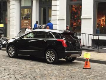 В Нью-Йорке показали новый кроссовер от компании Cadillac (ФОТО)