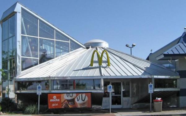 ТОП-15 самых необычных в мире ресторанов McDonald`s (ФОТО)