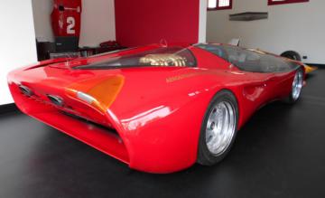 В Италии продадут уникальный автомобиль Феррари (ФОТО)