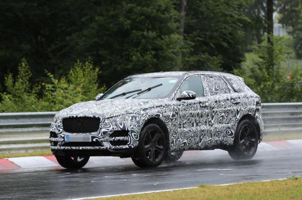 Team Sky выбирает кроссовер Jaguar F-Pace (ФОТО)