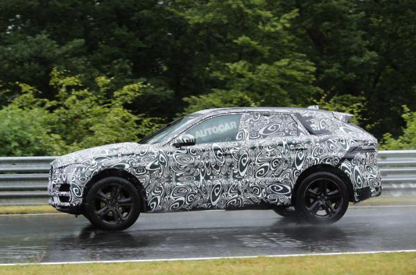 Team Sky выбирает кроссовер Jaguar F-Pace (ФОТО)