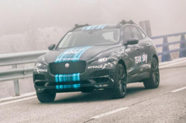 Team Sky выбирает кроссовер Jaguar F-Pace (ФОТО)