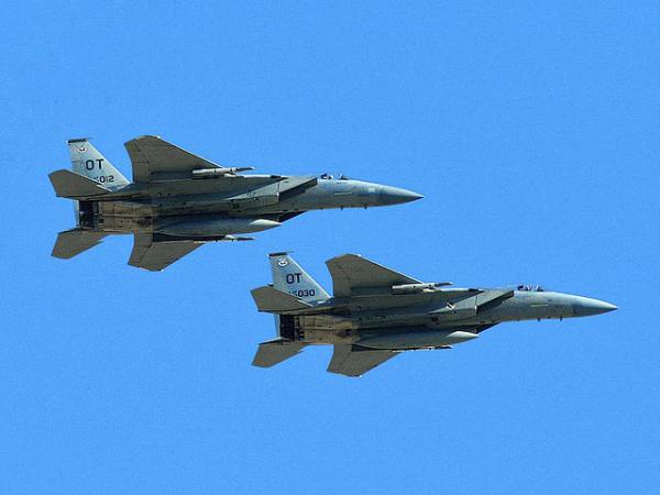 В День независимости США бомбардировщики РФ совершили налет на Аляску (ФОТО)