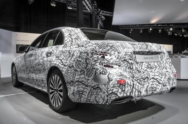 Mercedes-Benz представил новое поколение E-Class (ФОТО)