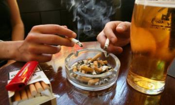В Украине повысят цены на пиво и сигареты