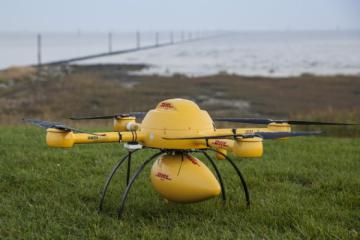 Швейцария тестирует почтовую доставку с помощью дронов (ВИДЕО)