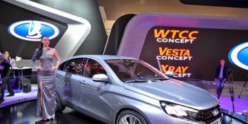 Появились первые снимки салона Lada Vesta (ФОТО)