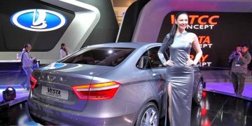 Появились первые снимки салона Lada Vesta (ФОТО)