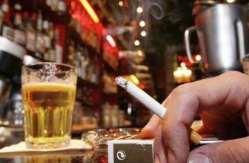 Курение вызывает алкогольную зависимость