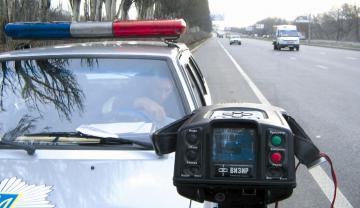Рада ввела видеофиксацию нарушений ПДД на дорогах