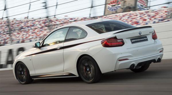 BMW представила «штурвал» будущего (ФОТО)