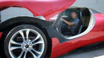 Житель Китая построил самый дешевый суперкар на планете (ФОТО)