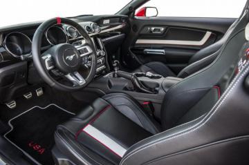 Компания Ford представила уникальную версию спорткара Mustang (ФОТО)